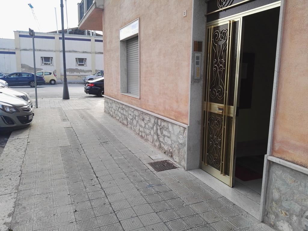 Bed and Breakfast L'Oasi Del Porto Trapani Zewnętrze zdjęcie